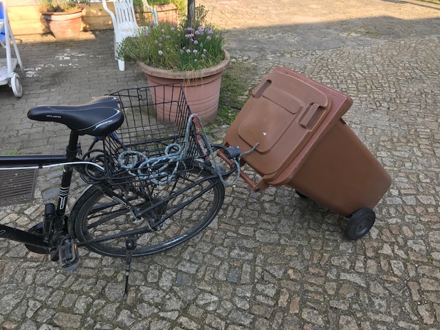 Transporttonne am Fahrrad